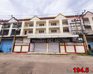 For Sale or Rent 8 Beds Retail Space in Krathum Baen, Samut Sakhon, Thailand