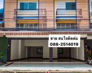 For Sale Retail Space 144.8 sqm in Mueang Lampang, Lampang, Thailand