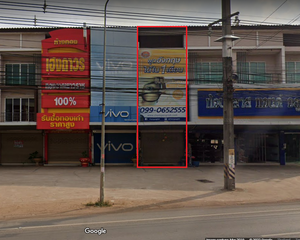 For Sale 3 Beds Retail Space in Si Maha Phot, Prachin Buri, Thailand