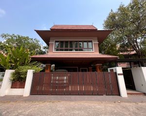 For Rent 4 Beds House in Mueang Nonthaburi, Nonthaburi, Thailand