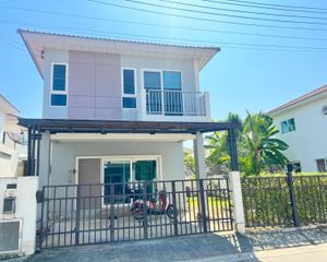 For Sale or Rent 3 Beds House in Lam Luk Ka, Pathum Thani, Thailand