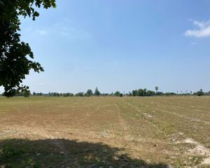 For Sale Land 50,298.4 sqm in Nong Khayang, Uthai Thani, Thailand