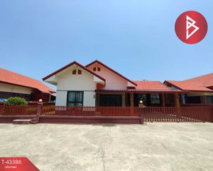 For Sale House 372 sqm in Mueang Nakhon Pathom, Nakhon Pathom, Thailand