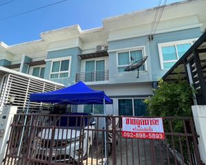 For Sale 2 Beds Townhouse in Lam Luk Ka, Pathum Thani, Thailand