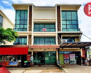 For Sale Retail Space 110 sqm in Bang Phli, Samut Prakan, Thailand