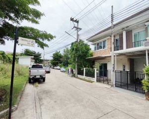 For Sale 2 Beds Townhouse in Si Racha, Chonburi, Thailand