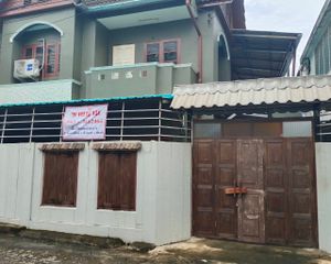 For Sale 4 Beds Townhouse in Mueang Chiang Rai, Chiang Rai, Thailand
