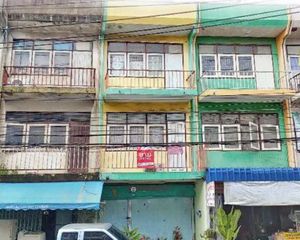 For Sale 3 Beds Retail Space in Sam Phran, Nakhon Pathom, Thailand