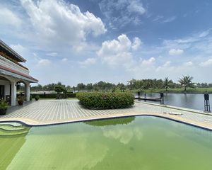 For Sale 5 Beds House in Bang Pakong, Chachoengsao, Thailand