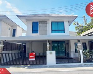 For Sale 3 Beds House in Mueang Chachoengsao, Chachoengsao, Thailand