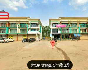 For Sale 3 Beds House in Si Maha Phot, Prachin Buri, Thailand
