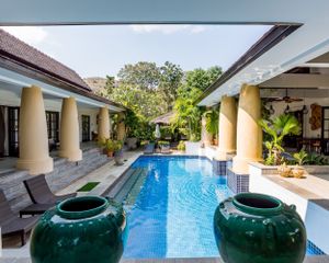 For Sale Hotel 1,300 sqm in Hua Hin, Prachuap Khiri Khan, Thailand