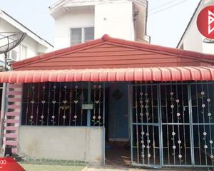 For Sale 2 Beds Townhouse in Phanom Sarakham, Chachoengsao, Thailand