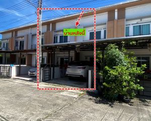For Sale 3 Beds Townhouse in Mueang Rayong, Rayong, Thailand