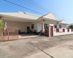 For Sale 5 Beds House in Mueang Udon Thani, Udon Thani, Thailand