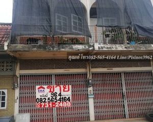 For Sale Retail Space 800 sqm in Song Phi Nong, Suphan Buri, Thailand