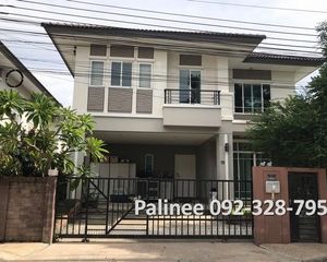 For Sale or Rent 3 Beds House in Bang Phli, Samut Prakan, Thailand
