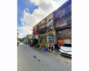 For Sale 4 Beds Retail Space in Mueang Chiang Mai, Chiang Mai, Thailand