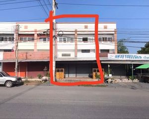 For Sale 3 Beds Retail Space in Ban Hong, Lamphun, Thailand