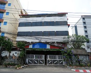 For Sale Retail Space 500 sqm in Mueang Chiang Mai, Chiang Mai, Thailand