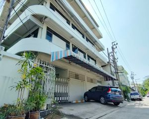 For Sale 100 Beds Warehouse in Bang Bua Thong, Nonthaburi, Thailand