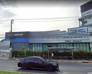For Rent Office 1,300 sqm in Mueang Nonthaburi, Nonthaburi, Thailand