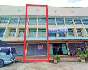 For Sale 3 Beds Retail Space in Mueang Nakhon Si Thammarat, Nakhon Si Thammarat, Thailand