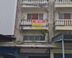 For Sale Retail Space 104 sqm in Mueang Lampang, Lampang, Thailand