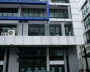 For Sale or Rent 4 Beds Office in Bueng Kum, Bangkok, Thailand