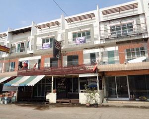 For Sale Retail Space 420 sqm in Borabue, Maha Sarakham, Thailand