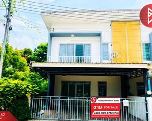 For Sale 3 Beds Townhouse in Kabin Buri, Prachin Buri, Thailand