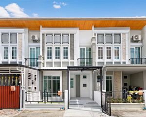 For Sale 4 Beds Townhouse in Bang Kruai, Nonthaburi, Thailand