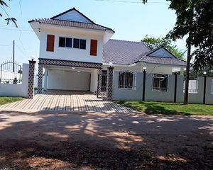 For Sale 5 Beds House in Mueang Udon Thani, Udon Thani, Thailand