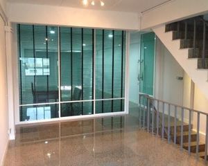 For Rent 1 Bed Retail Space in Sathon, Bangkok, Thailand
