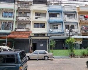 For Sale 5 Beds Office in Mueang Nonthaburi, Nonthaburi, Thailand