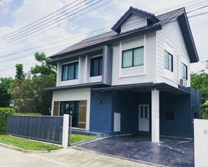 For Sale or Rent 3 Beds House in Lam Luk Ka, Pathum Thani, Thailand
