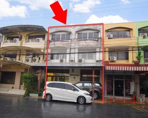For Sale 8 Beds Retail Space in Bang Bua Thong, Nonthaburi, Thailand