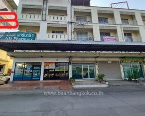 For Sale or Rent 10 Beds Retail Space in Mueang Pathum Thani, Pathum Thani, Thailand