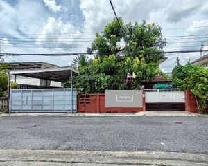 For Sale Land 484 sqm in Chatuchak, Bangkok, Thailand