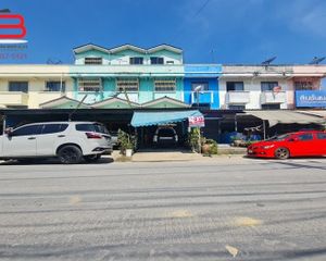 For Sale 1 Bed Retail Space in Sam Phran, Nakhon Pathom, Thailand