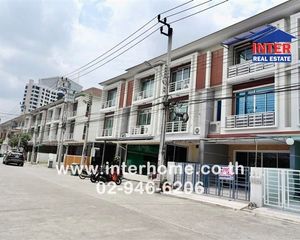 For Sale Office 84.4 sqm in Bang Kapi, Bangkok, Thailand