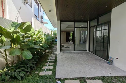 5 Bedroom Villa for sale in Bayanan, Metro Manila