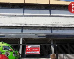 For Sale Warehouse 1,600 sqm in Mueang Samut Prakan, Samut Prakan, Thailand