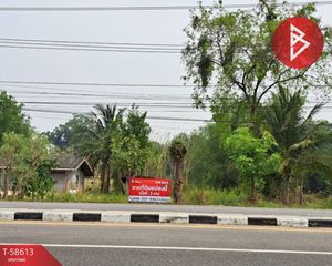 For Sale Land 800 sqm in Mueang Uthai Thani, Uthai Thani, Thailand