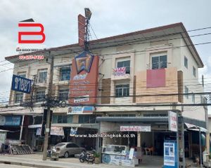 For Sale or Rent 2 Beds Retail Space in Lam Luk Ka, Pathum Thani, Thailand
