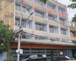 For Sale Retail Space 1,216 sqm in Taphan Hin, Phichit, Thailand