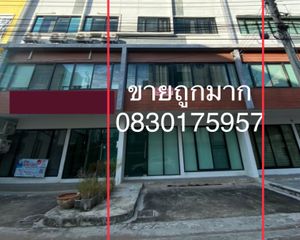 For Sale Retail Space 200 sqm in Bang Sao Thong, Samut Prakan, Thailand