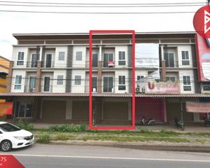 For Sale 3 Beds Retail Space in Bang Nam Priao, Chachoengsao, Thailand