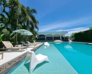 For Sale Hotel 3,916 sqm in Sattahip, Chonburi, Thailand