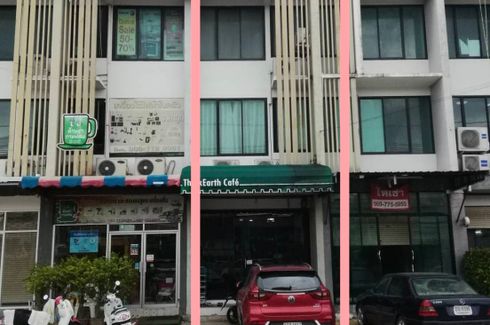 3 Bedroom Commercial for sale in Lam Pla Thio, Bangkok